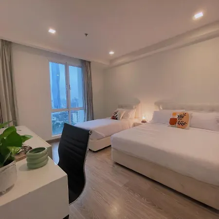 Lux Suites Kl City Pavilion Bukit Bintang With Infinity Pool Kuala Lumpur Exterior photo