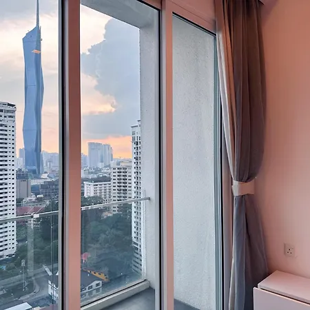Lux Suites Kl City Pavilion Bukit Bintang With Infinity Pool Kuala Lumpur Exterior photo