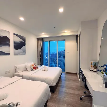 Lux Suites Kl City Pavilion Bukit Bintang With Infinity Pool Kuala Lumpur Exterior photo