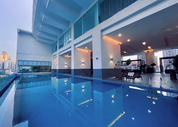 Lux Suites Kl City Pavilion Bukit Bintang With Infinity Pool